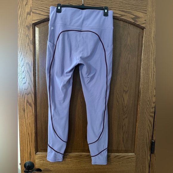 Fabletics therma flex high waisted pocket legging - Picture 4 of 5